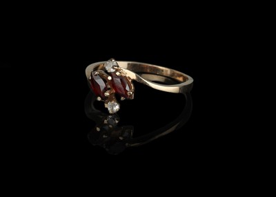 Lot 586 - 14 ct Marquise Cut Garnet and Chip Diamond Crossover Ring