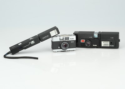 Lot 181 - A Selection of Compact Cameras
