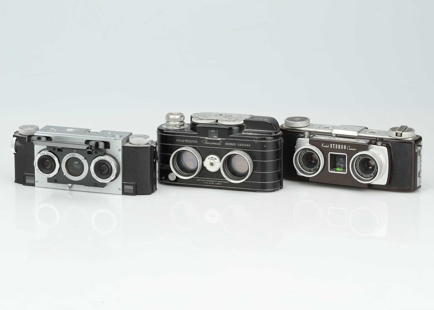 Lot 182 - A Selection of 35mm 3D Stereo Cameras