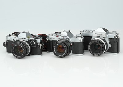 Lot 178 - A Selection of Three 35mm SLR Cameras