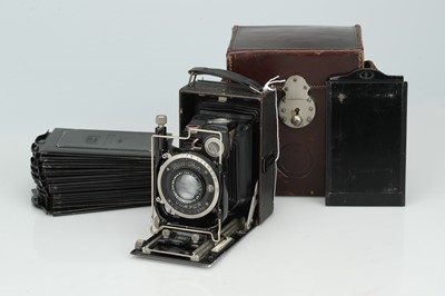 Lot 213 - A Zeiss Ikon Trona 210 Folding Camera