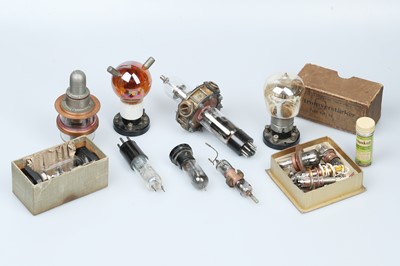 Lot 883 - Collection of Early Military Radio & RADAR Valves