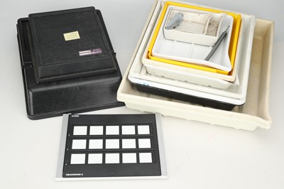 Lot 431 - A Selection of Darkroom Developing Trays