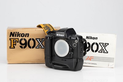 Lot 95 - A Nikon F90X 35mm SLR Camera