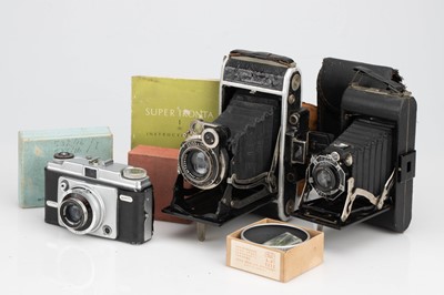 Lot 206 - A Zeiss Ikon Super Ikonta 530/15 Folding Camera