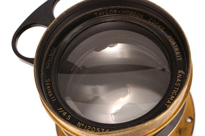 Lot 1266 - A Taylor Hobson Cooke Portrait Anastigmat f/4.5 10½" Series II Brass Lens