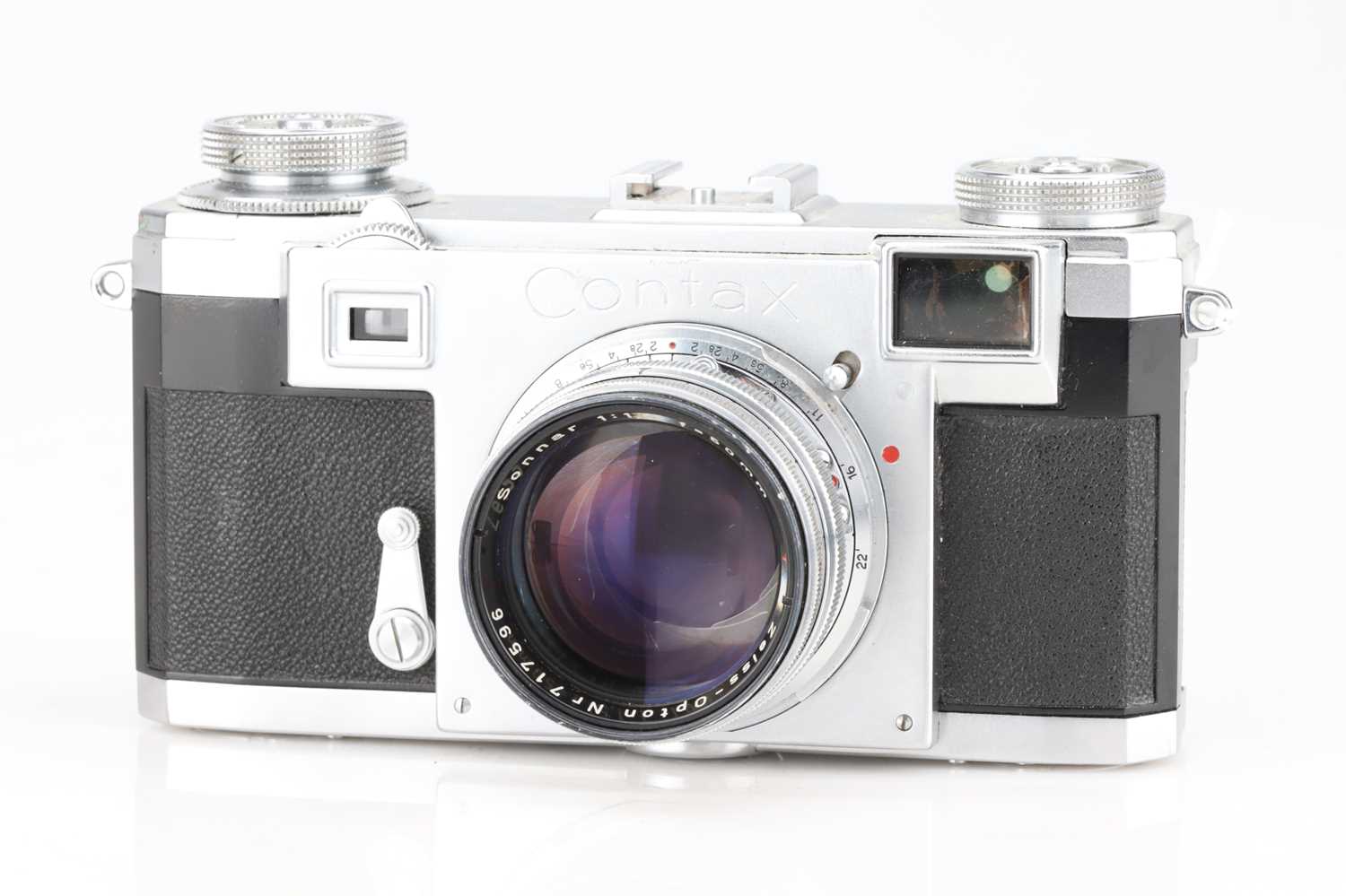 Lot 108 - A Zeiss Ikon Contax IIa Rangefinder Camera