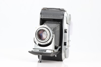 Lot 279 - A Voigtlander Bessa II Rangefinder Camera