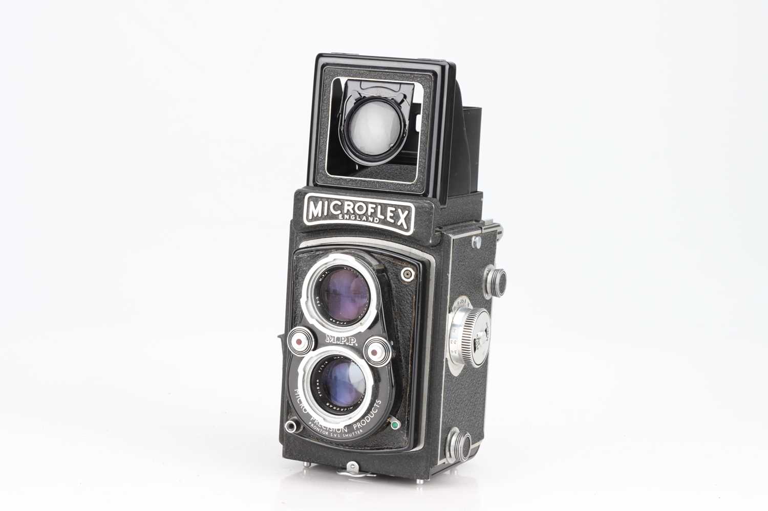 Lot 205 - A MPP Microflex TLR Camera