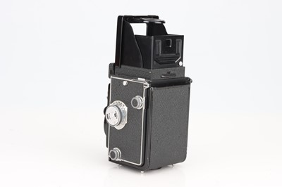 Lot 205 - A MPP Microflex TLR Camera