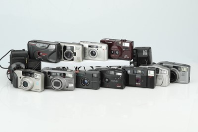 Lot 143 - A Collection of Compact Cameras