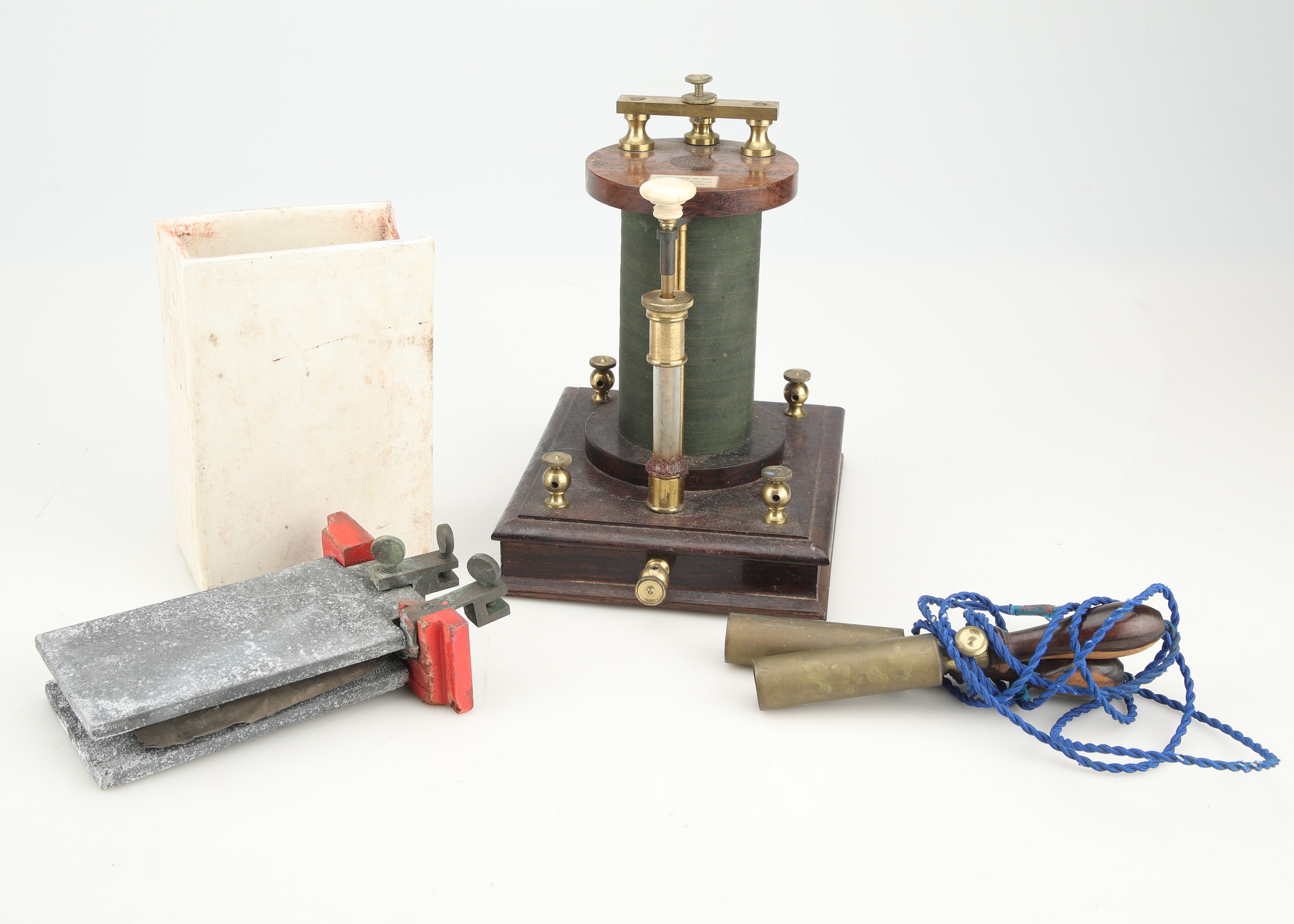 Lot 763 - A Fine Electro-Galvanic Machine,