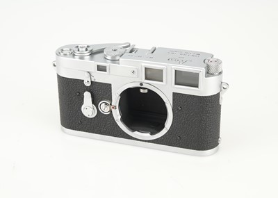 Lot 4 - A Leica M3 DS Rangefinder Body
