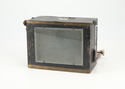 Lot 357 - A Gilles & Fils Camera