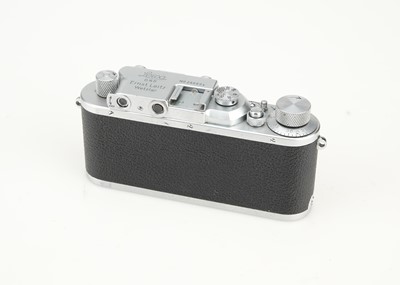 Lot 31 - A Leica IIIa Rangefinder Camera