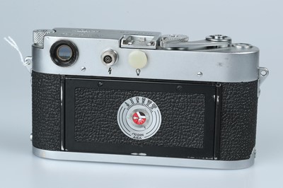 Lot 7 - A Leica M3 DS Rangefinder Body