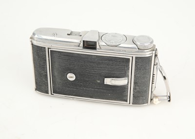 Lot 257 - A Pontiac Folding Roll Film Camera