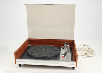 Lot 878 - A Goldring G101 Turntable