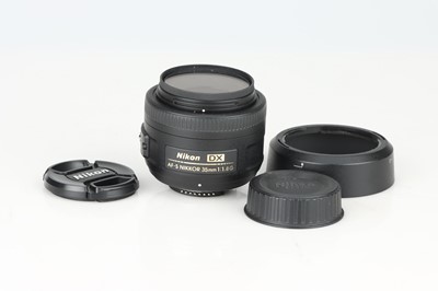 Lot 649 - A Nikon AF-S Nikkor 35mm f/1.8 DX Lens