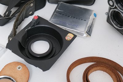 Lot 625 - A Selection of Medium Format Camera Accessories