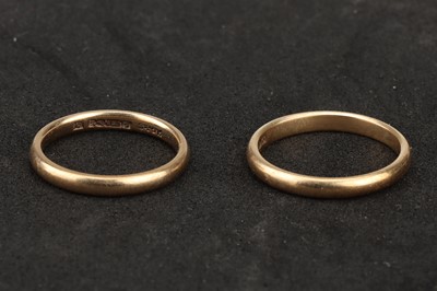 Lot 117 - Two 9 ct Gold Wedding Ba`nds