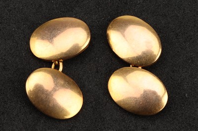Lot 125 - A Pair of 9 ct Gold Chain Link Cufflinks