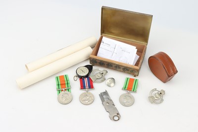 Lot 40 - A Rare Original Second World War Period ' Handy MP Knife'