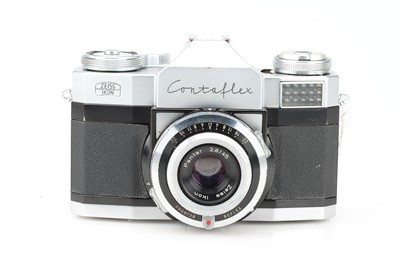 Lot 441 - A Zeiss Ikon Contaflex 35mm SLR Camera