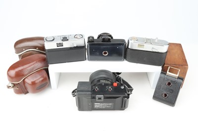 Lot 354 - A Mixed Selection of Cameras