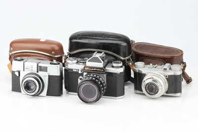 Lot 351 - A Selection of 35mm Cameras