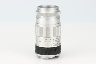 Lot 562 - A Leitz Elmarit 90mm f/2.8 Lens