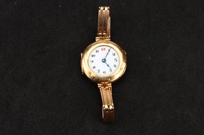 Lot 158 - A 15 ct Gold WWI Period Trench Watch