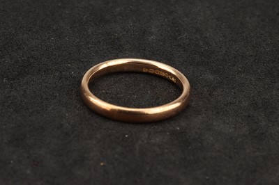Lot 159 - A 9 ct Gold wedding Band