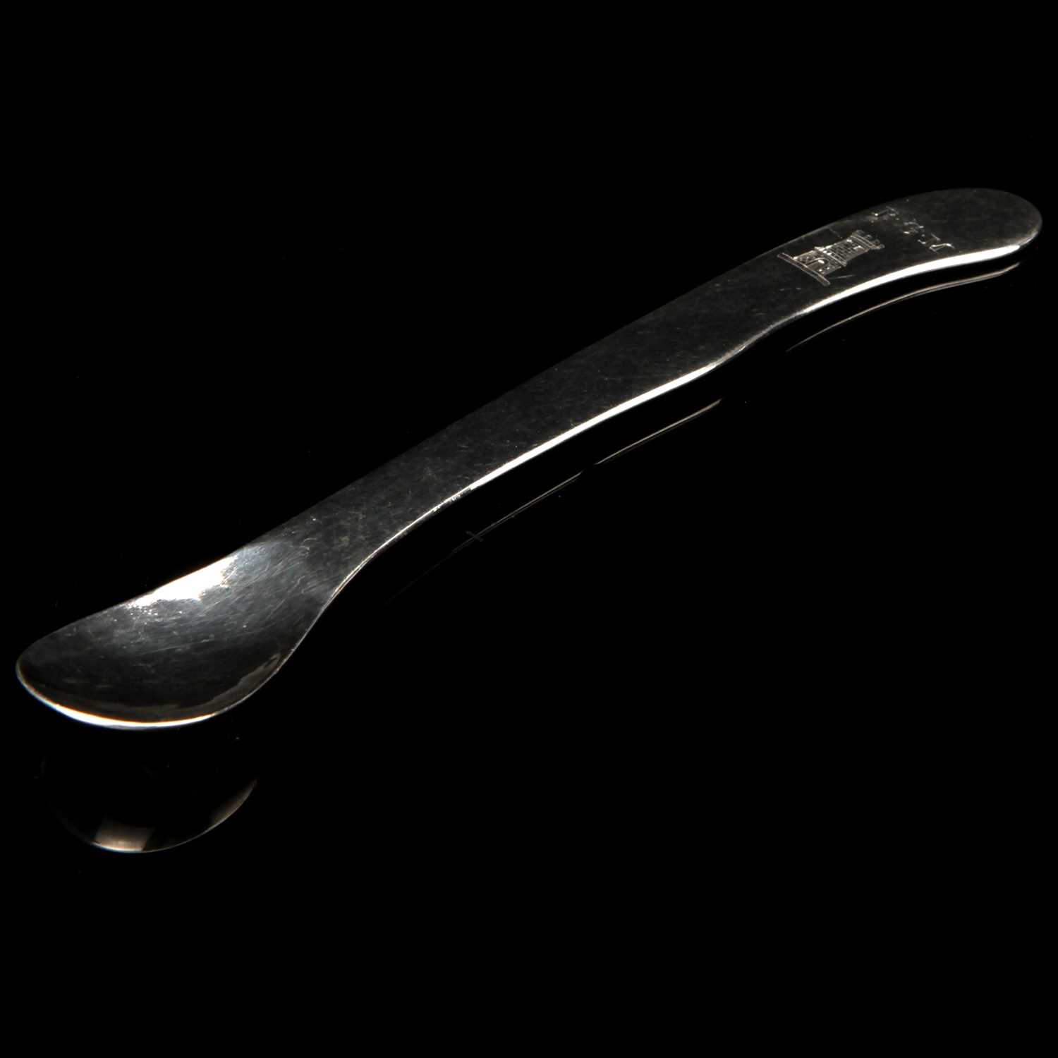 Lot 25 - A Geogian Silver Combination Medicine Spoon & Tongue Depressor