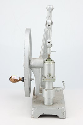 Lot 216 - A Geryk Vacuum Pump