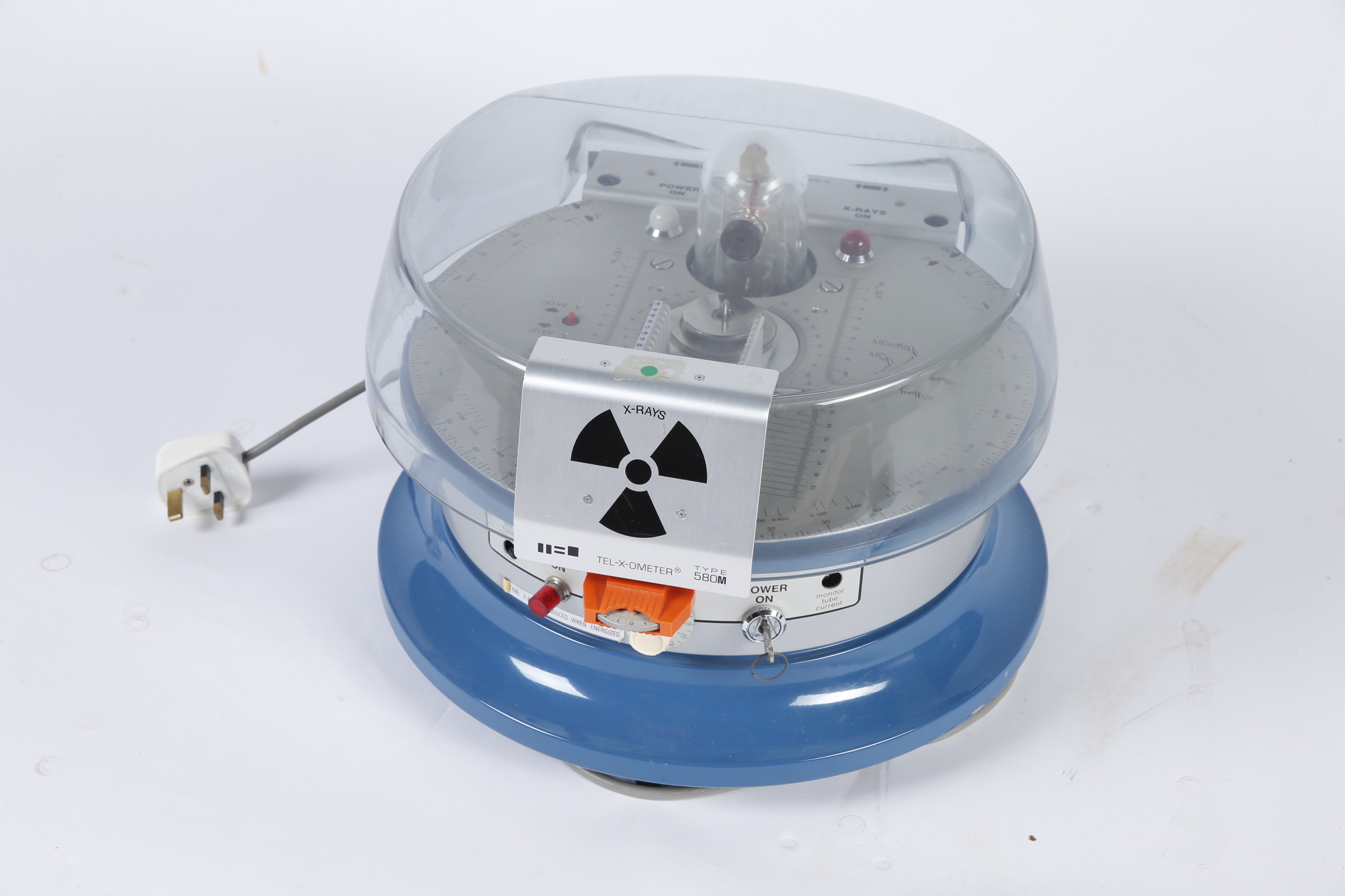 Lot 327 - A Complete Tel-X-Ometer X-ray Experiment Set,