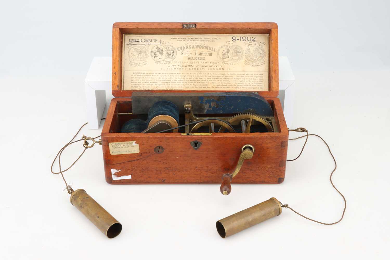 Lot 331 - An Electro-Medical Shock Machine By Evans