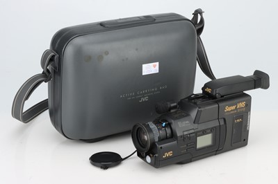 Lot 704 - A JVC GR-S77 Super VHS Camcorder