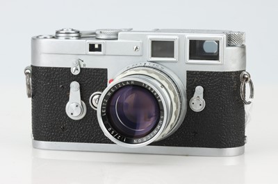 Lot 560 - A Leica M3 SS 35mm Rangefinder Camere