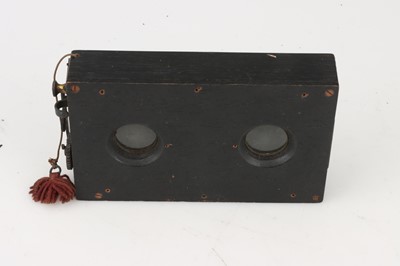 Lot 611 - An Unusual Stereo Shutter Unit