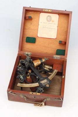 Lot 310 - A Mid-Twentieth Century Hezzanith Rapid-Read Sextant