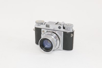 Lot 420 - A Voigtlander Prominent Rangefinder Camera