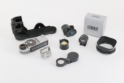 Lot 453 - A Small Selection of Camera Accessories