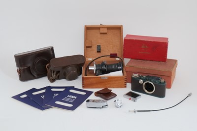 Lot 548 - A Selection of Leica Camera Accessories