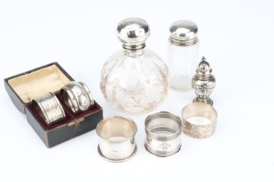 Lot 66 - An Edward VII Silver Mounted Blown Glass Scent Bottle