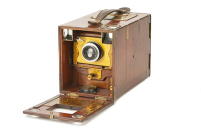 Lot 173 - An A & N Auxiliary Luxus Detective Camera