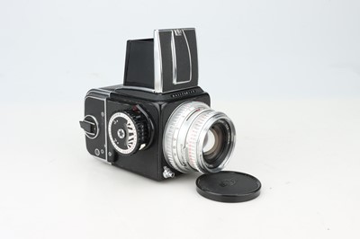 Lot 522 - A Hasselblad 500cm Medium Format Camera