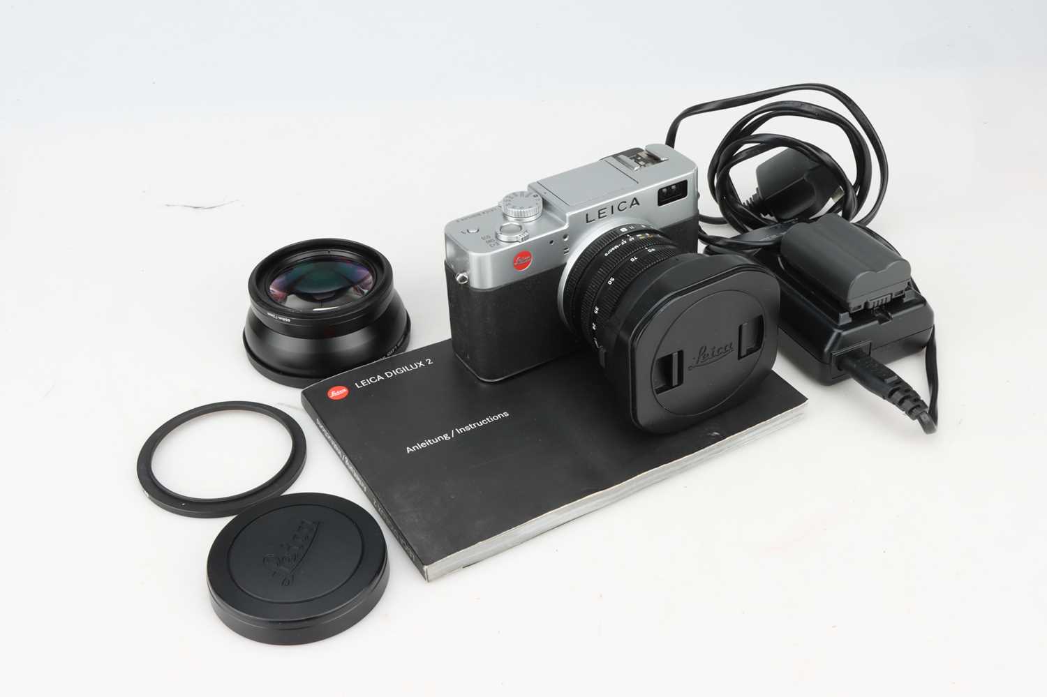 Lot 546 - A Leica Digilux 2 Compact Camera