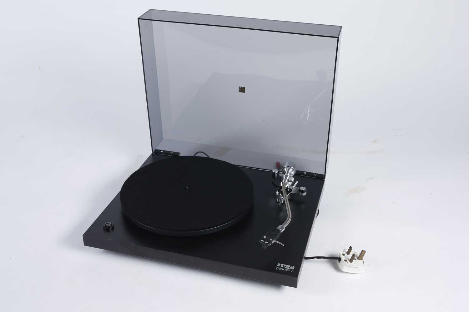 Lot 184 - A Rega Planar 3 Record Turntable