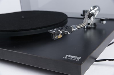 Lot 184 - A Rega Planar 3 Record Turntable